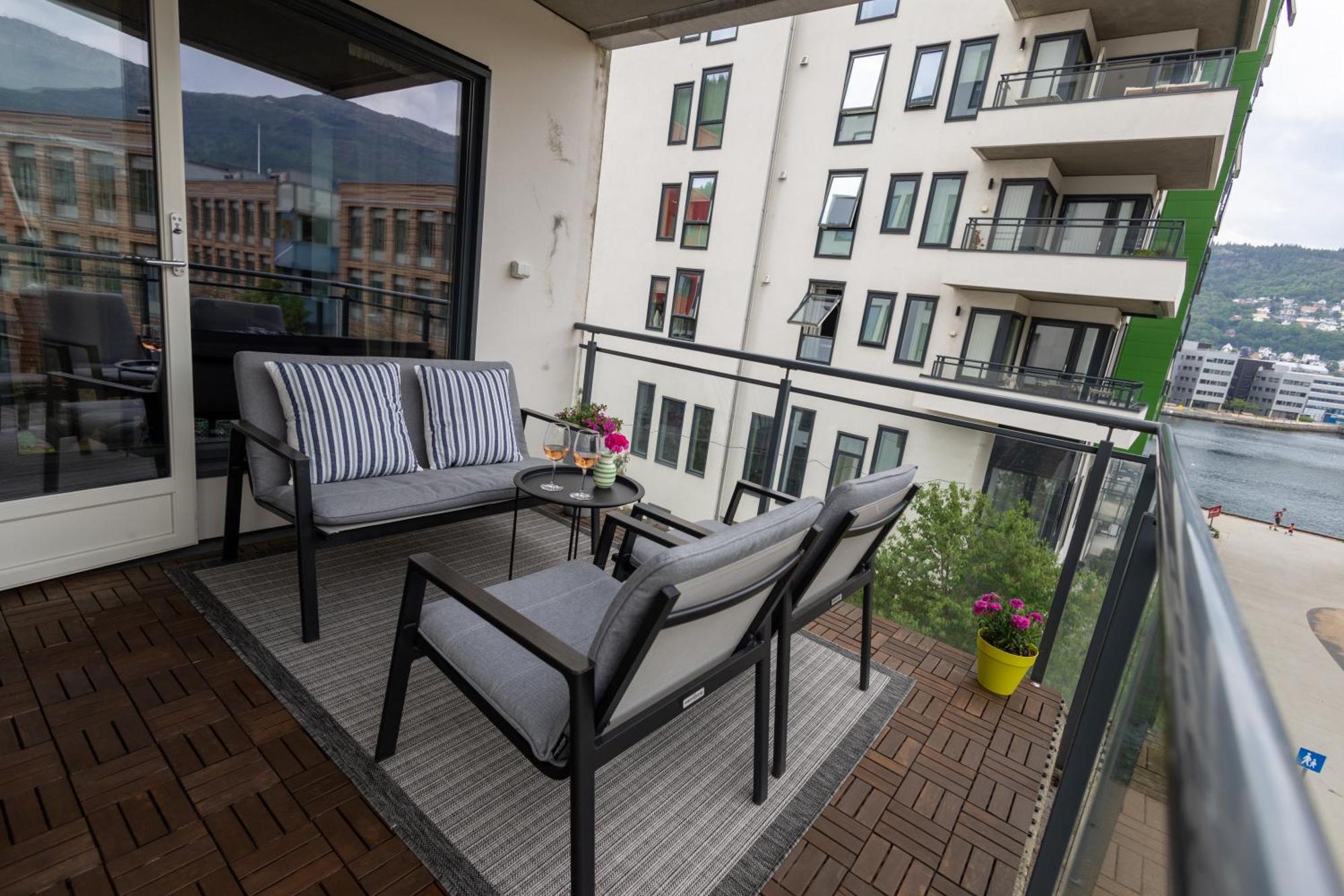 Modern Apartment - Amazing Terrace And Fjord View, Close To City Center برغن المظهر الخارجي الصورة